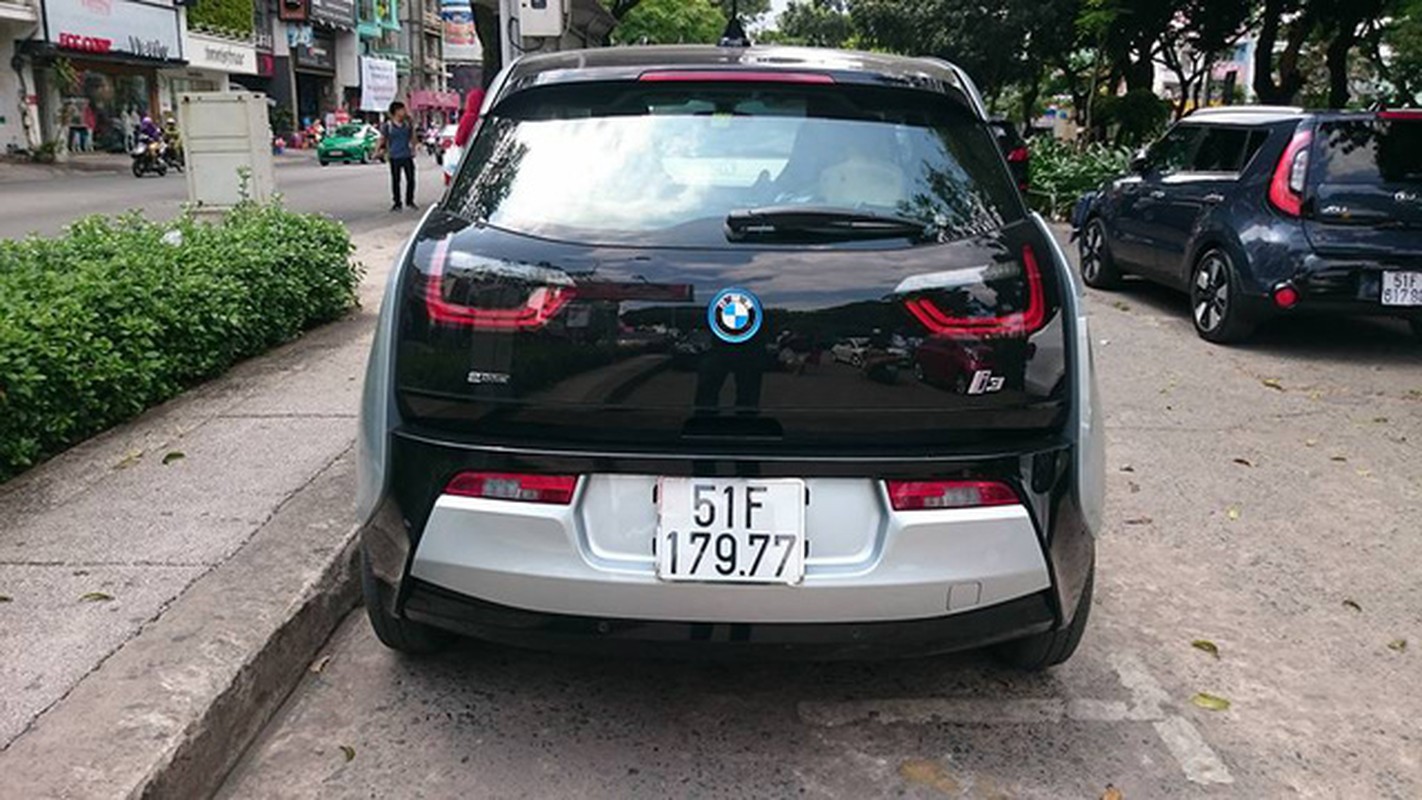 BMW i3 chay dien gia 2,5 ty lan banh tai Sai Gon-Hinh-10